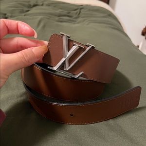 Men’s Louis Vuitton reversible belt